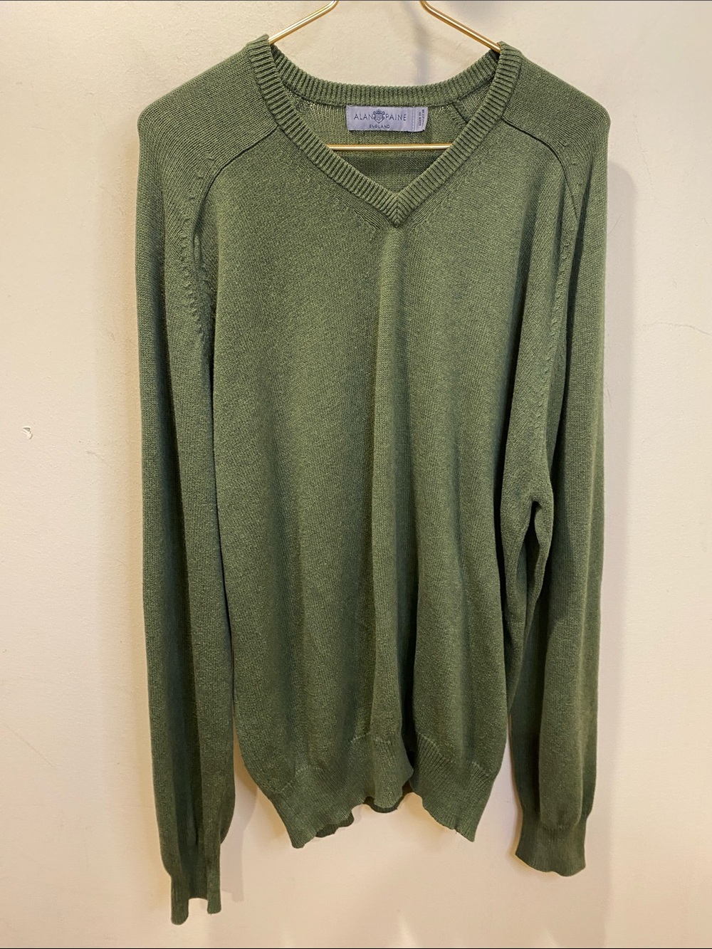 Alan Paine Men's V-Neck Sweater in Olive Green Sz 54EU